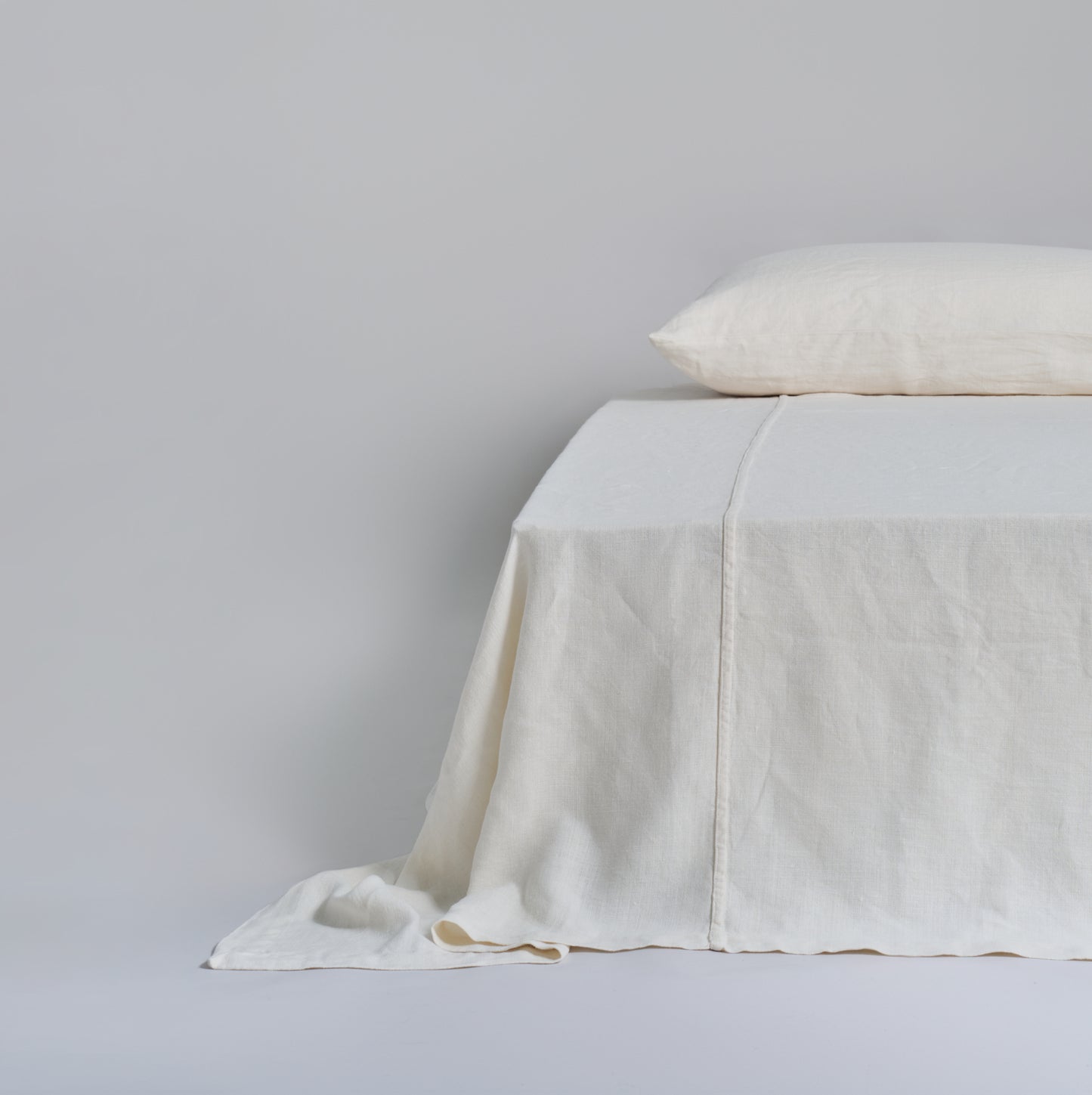 Heavyweight Linen Bed Cover